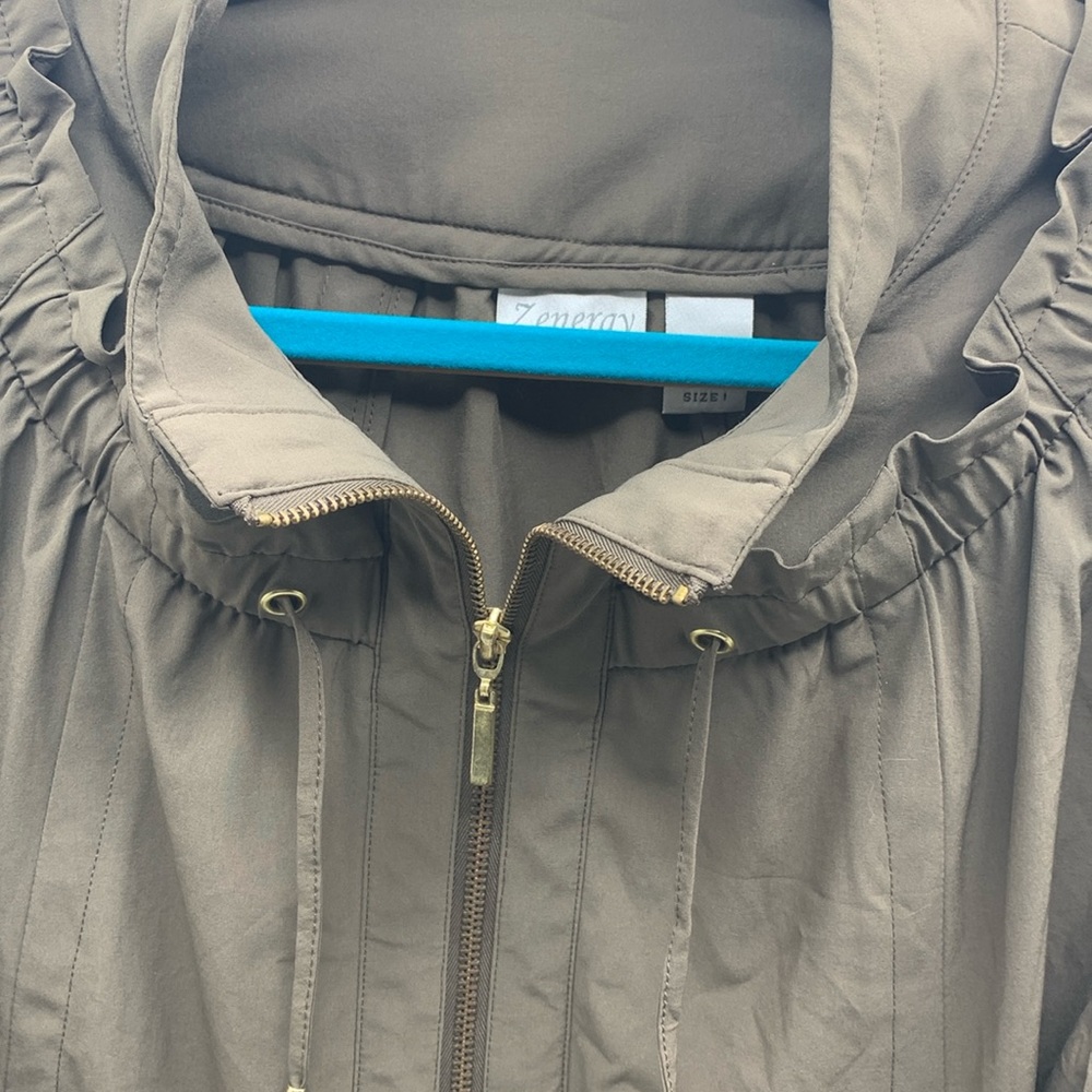 Zenergy by Chico’s Ruffle Jacket NWT - Picture 2 of 9